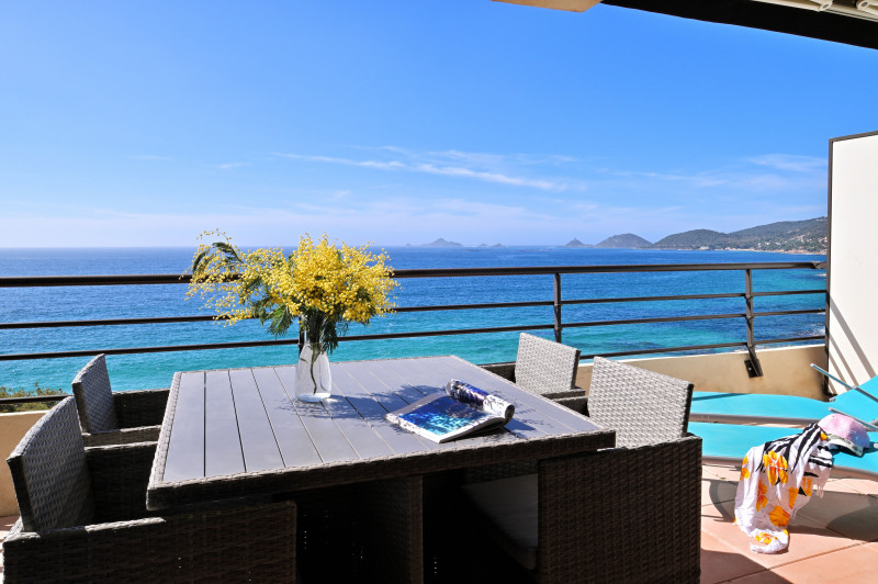 Residence Les Calanques - appartement supérieur 1 chambre Vue Mer (4)