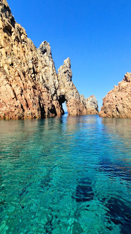 isula-petit-tour-calanques-7350 isula-petit-tour-calanques-7350